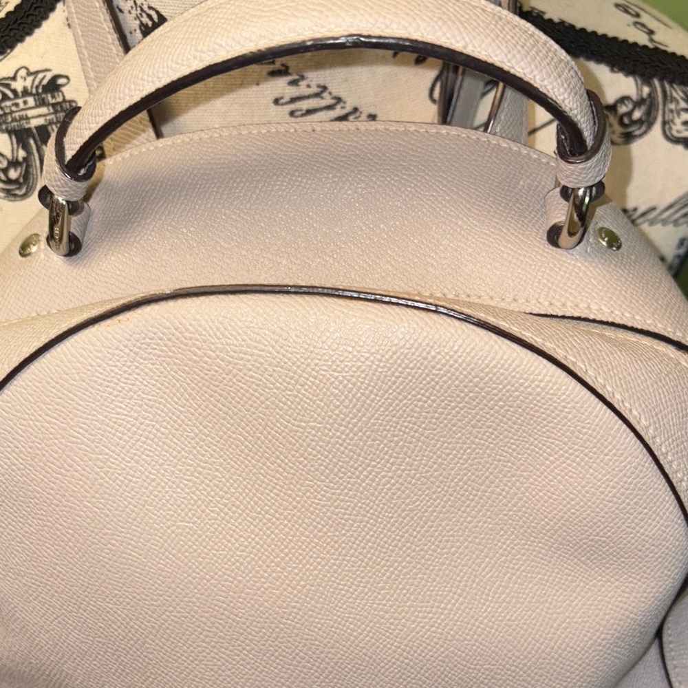 💐Coach Jordyn Backpack In Chalk With Gold Hardware💐 - Picture 6 of 15